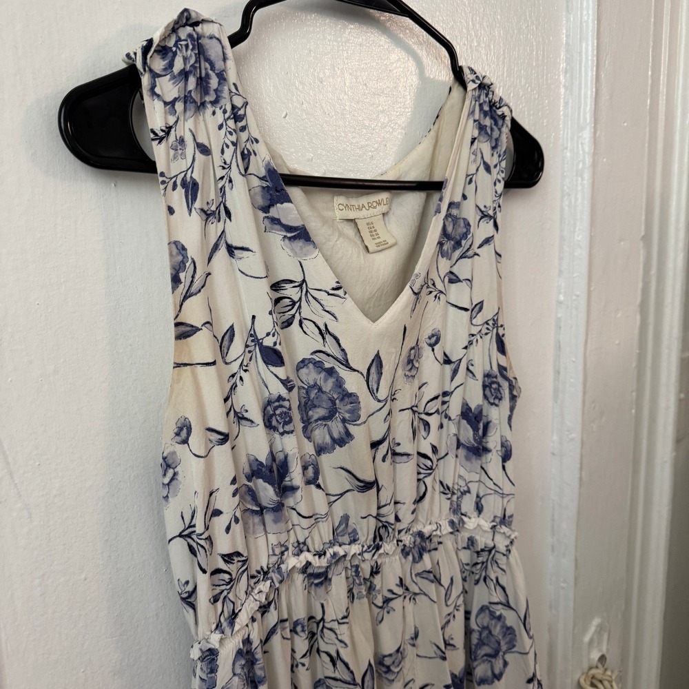Cynthia Rowley Blue and White Delftware Dress‎ V-NeckPockets White Rayon Size 6